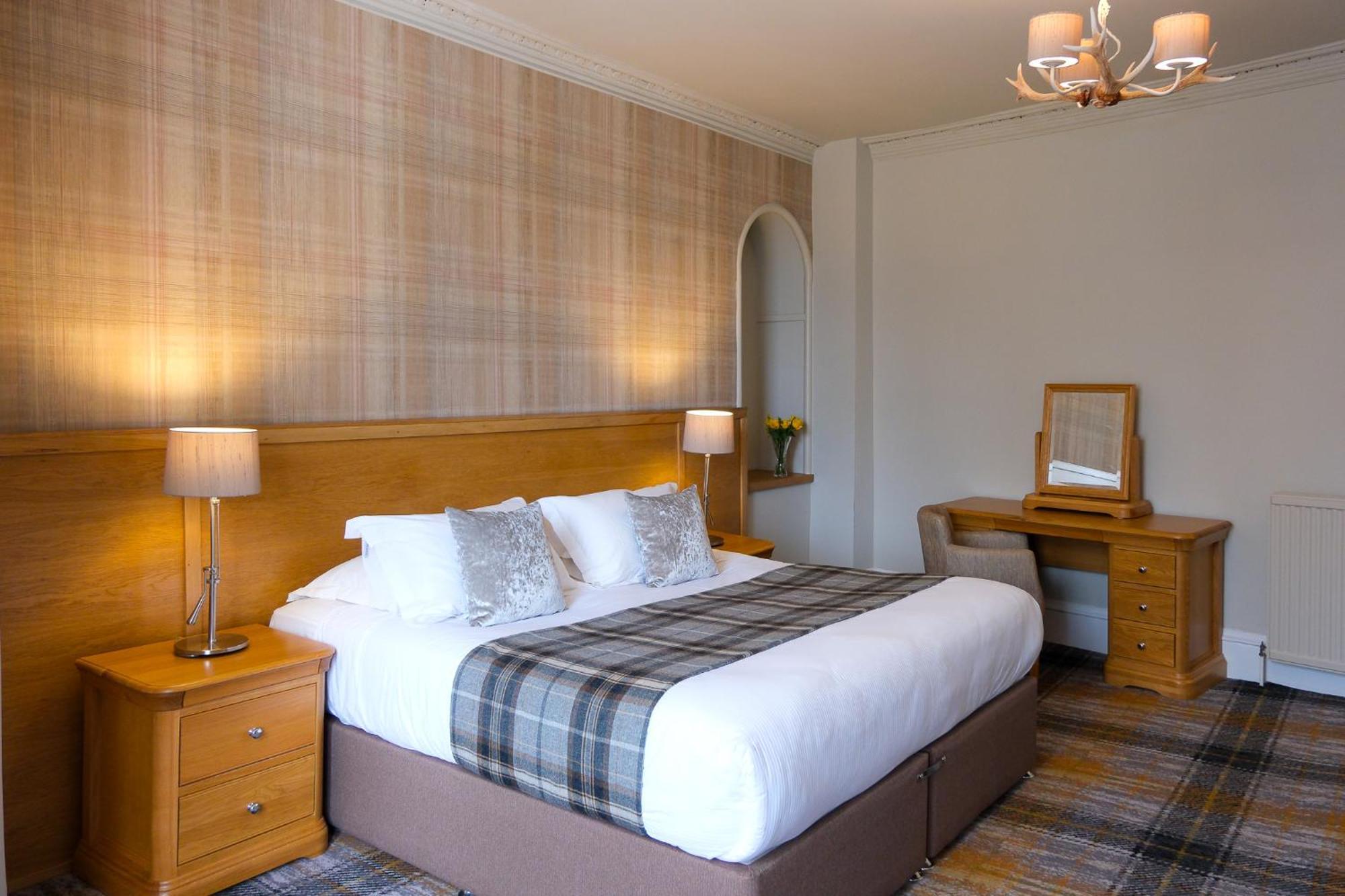 Glen Mhor 4*